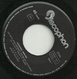 Un Beso Pequeñisimo