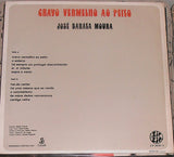 Cravo Vermelho Ao Peito